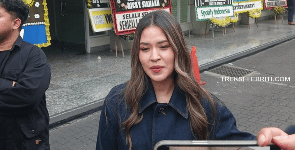 Raisa Ungkap Awal Mula Panggil Ricky Seringai “Papi” raisa